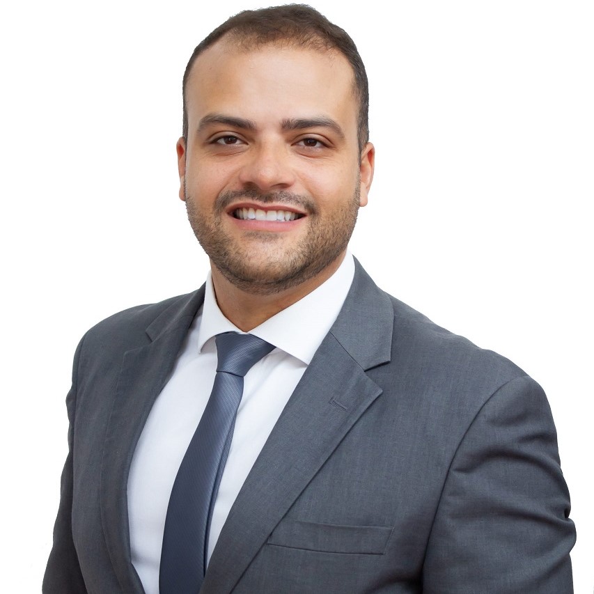 Dr. Ademir Brandão Junior - OAB/PR 54.746